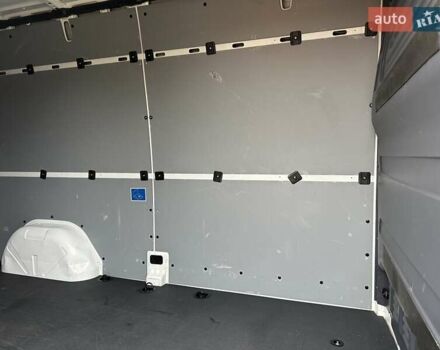 Белый Мерседес eSprinter, объемом двигателя 0 л и пробегом 32 тыс. км за 19300 $, фото 53 на Automoto.ua