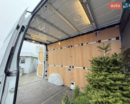 Белый Мерседес eSprinter, объемом двигателя 0 л и пробегом 38 тыс. км за 23900 $, фото 24 на Automoto.ua