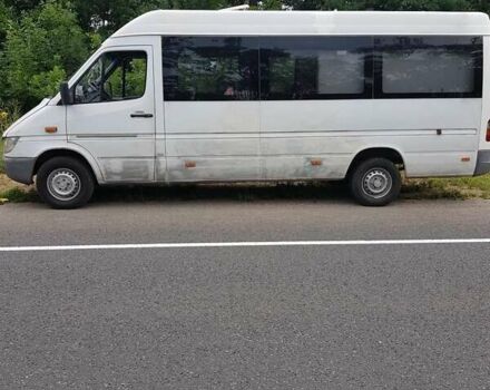 Белый Мерседес eSprinter, объемом двигателя 2.15 л и пробегом 123 тыс. км за 4500 $, фото 1 на Automoto.ua