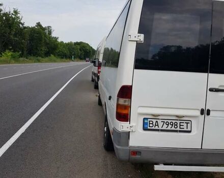 Белый Мерседес eSprinter, объемом двигателя 2.15 л и пробегом 123 тыс. км за 4500 $, фото 2 на Automoto.ua