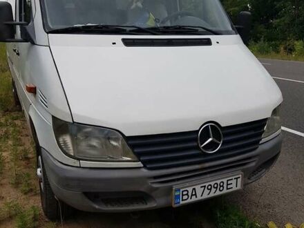 Белый Мерседес eSprinter, объемом двигателя 2.15 л и пробегом 123 тыс. км за 4500 $, фото 1 на Automoto.ua