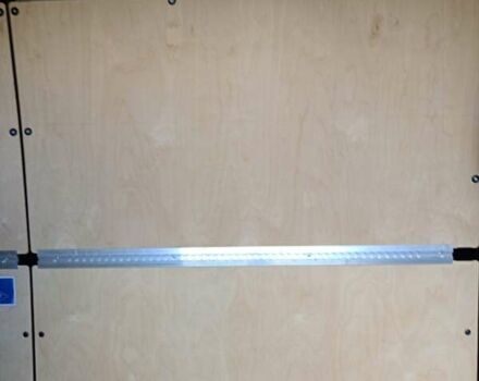 Черный Мерседес eSprinter, объемом двигателя 2.3 л и пробегом 198 тыс. км за 21949 $, фото 16 на Automoto.ua