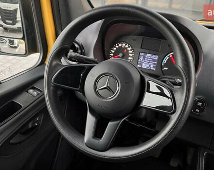 Желтый Мерседес eSprinter, объемом двигателя 0 л и пробегом 27 тыс. км за 20572 $, фото 14 на Automoto.ua