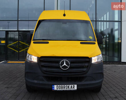Желтый Мерседес eSprinter, объемом двигателя 0 л и пробегом 27 тыс. км за 20572 $, фото 2 на Automoto.ua