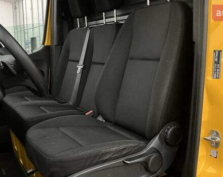 Желтый Мерседес eSprinter, объемом двигателя 0 л и пробегом 27 тыс. км за 20572 $, фото 13 на Automoto.ua