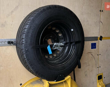 Желтый Мерседес eSprinter, объемом двигателя 0 л и пробегом 27 тыс. км за 20572 $, фото 26 на Automoto.ua