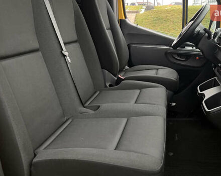 Желтый Мерседес eSprinter, объемом двигателя 0 л и пробегом 27 тыс. км за 20572 $, фото 30 на Automoto.ua