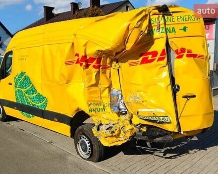 Желтый Мерседес eSprinter, объемом двигателя 0 л и пробегом 14 тыс. км за 15500 $, фото 2 на Automoto.ua