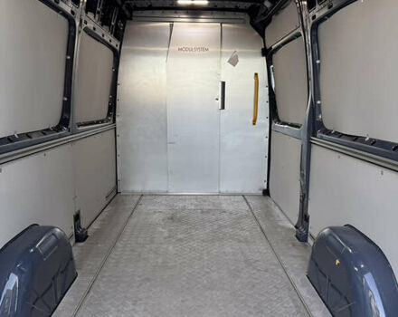 Серый Мерседес eSprinter, объемом двигателя 0 л и пробегом 38 тыс. км за 19995 $, фото 7 на Automoto.ua