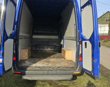Синий Мерседес eSprinter, объемом двигателя 0 л и пробегом 290 тыс. км за 30366 $, фото 6 на Automoto.ua