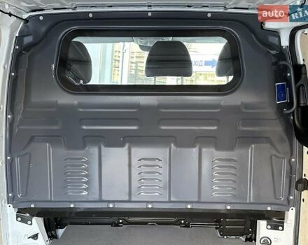 Білий Мерседес eVito, об'ємом двигуна 0 л та пробігом 14 тис. км за 21500 $, фото 15 на Automoto.ua