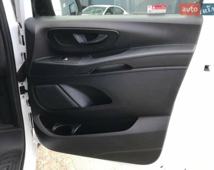 Белый Мерседес eVito, объемом двигателя 0 л и пробегом 55 тыс. км за 17690 $, фото 3 на Automoto.ua