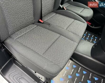 Білий Мерседес eVito, об'ємом двигуна 0 л та пробігом 47 тис. км за 18900 $, фото 28 на Automoto.ua