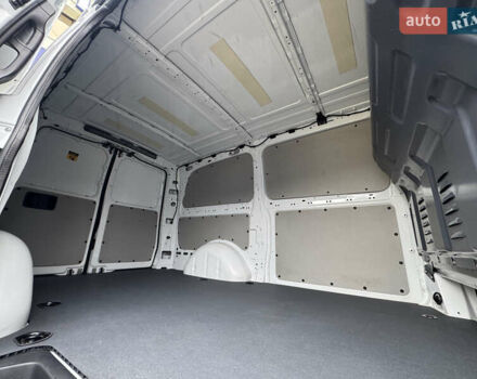 Белый Мерседес eVito, объемом двигателя 0 л и пробегом 44 тыс. км за 14999 $, фото 28 на Automoto.ua