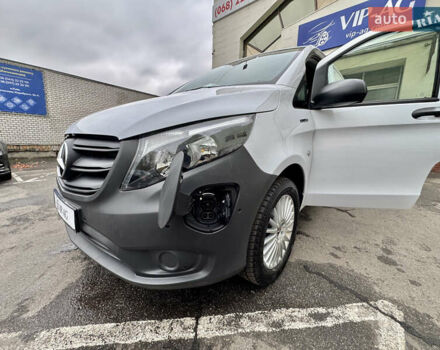 Білий Мерседес eVito, об'ємом двигуна 0 л та пробігом 11 тис. км за 24999 $, фото 28 на Automoto.ua