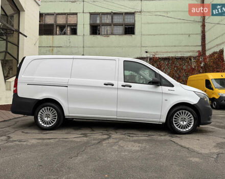 Білий Мерседес eVito, об'ємом двигуна 0 л та пробігом 11 тис. км за 24999 $, фото 4 на Automoto.ua