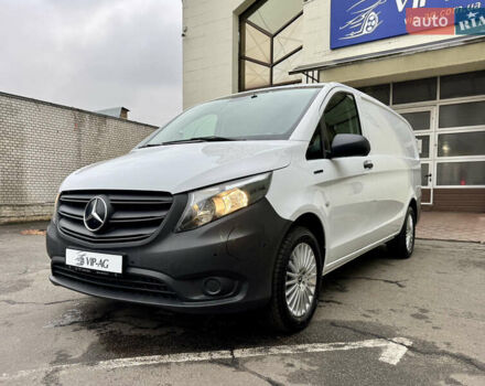 Білий Мерседес eVito, об'ємом двигуна 0 л та пробігом 11 тис. км за 24999 $, фото 2 на Automoto.ua