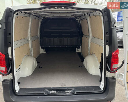 Білий Мерседес eVito, об'ємом двигуна 0 л та пробігом 11 тис. км за 24999 $, фото 35 на Automoto.ua