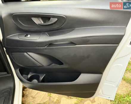 Білий Мерседес eVito, об'ємом двигуна 0 л та пробігом 208 тис. км за 26900 $, фото 63 на Automoto.ua