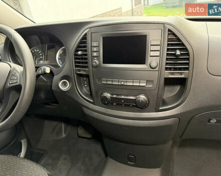 Білий Мерседес eVito, об'ємом двигуна 0 л та пробігом 208 тис. км за 26900 $, фото 65 на Automoto.ua