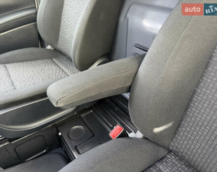 Білий Мерседес eVito, об'ємом двигуна 0 л та пробігом 44 тис. км за 16999 $, фото 23 на Automoto.ua