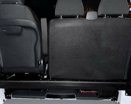 Білий Мерседес eVito, об'ємом двигуна 0 л та пробігом 39 тис. км за 26900 $, фото 54 на Automoto.ua