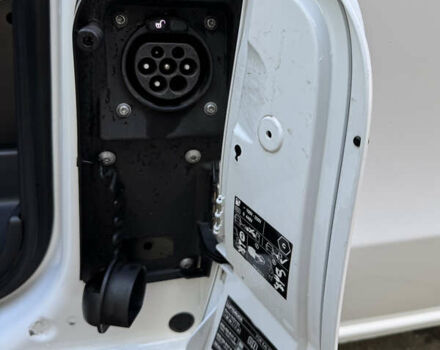 Мерседес eVito, об'ємом двигуна 0 л та пробігом 44 тис. км за 15999 $, фото 30 на Automoto.ua