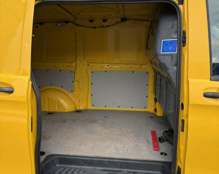 Жовтий Мерседес eVito, об'ємом двигуна 0 л та пробігом 77 тис. км за 16300 $, фото 29 на Automoto.ua