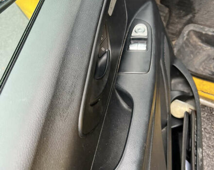 Желтый Мерседес eVito, объемом двигателя 0 л и пробегом 67 тыс. км за 12999 $, фото 15 на Automoto.ua