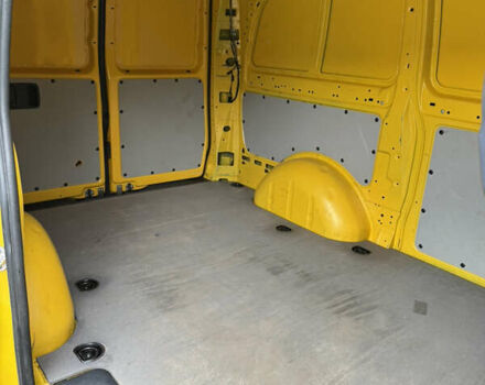 Жовтий Мерседес eVito, об'ємом двигуна 0 л та пробігом 77 тис. км за 16300 $, фото 31 на Automoto.ua