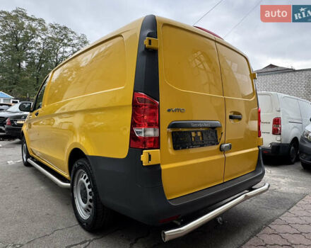 Жовтий Мерседес eVito, об'ємом двигуна 0 л та пробігом 77 тис. км за 16300 $, фото 9 на Automoto.ua