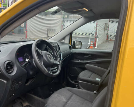 Желтый Мерседес eVito, объемом двигателя 0 л и пробегом 67 тыс. км за 12999 $, фото 16 на Automoto.ua