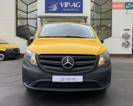 Желтый Мерседес eVito, объемом двигателя 0 л и пробегом 95 тыс. км за 18999 $, фото 2 на Automoto.ua