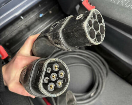 Желтый Мерседес eVito, объемом двигателя 0 л и пробегом 95 тыс. км за 18999 $, фото 28 на Automoto.ua