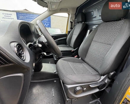 Желтый Мерседес eVito, объемом двигателя 0 л и пробегом 95 тыс. км за 18999 $, фото 12 на Automoto.ua