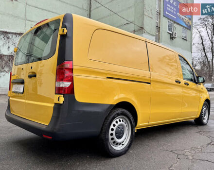 Желтый Мерседес eVito, объемом двигателя 0 л и пробегом 95 тыс. км за 18999 $, фото 7 на Automoto.ua