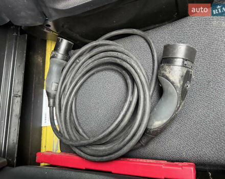 Желтый Мерседес eVito, объемом двигателя 0 л и пробегом 95 тыс. км за 18999 $, фото 27 на Automoto.ua