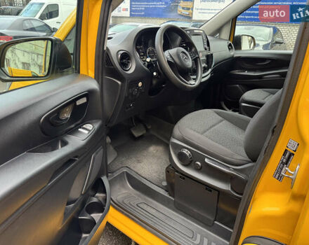 Желтый Мерседес eVito, объемом двигателя 0 л и пробегом 95 тыс. км за 18999 $, фото 10 на Automoto.ua