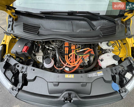 Желтый Мерседес eVito, объемом двигателя 0 л и пробегом 95 тыс. км за 18999 $, фото 43 на Automoto.ua