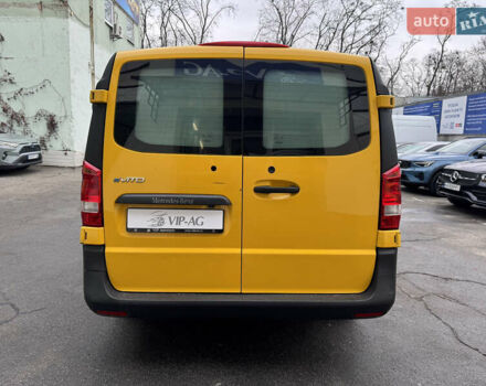 Желтый Мерседес eVito, объемом двигателя 0 л и пробегом 95 тыс. км за 18999 $, фото 8 на Automoto.ua
