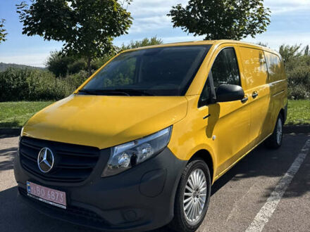 Мерседес eVito 2021 у Мукачеве на Automoto.ua Жовтий Мерседес eVito, об'ємом двигуна 0 л та пробігом 100 тис. км за 20500 $, фото 1 на Automoto.ua