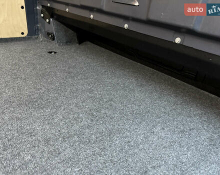 Сірий Мерседес eVito, об'ємом двигуна 0 л та пробігом 32 тис. км за 16500 $, фото 32 на Automoto.ua