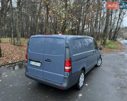 Сірий Мерседес eVito, об'ємом двигуна 0 л та пробігом 32 тис. км за 16500 $, фото 7 на Automoto.ua