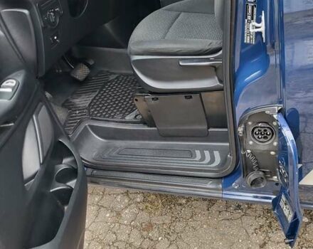 Синий Мерседес eVito, объемом двигателя 0 л и пробегом 47 тыс. км за 15600 $, фото 17 на Automoto.ua