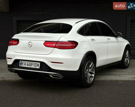 Белый Мерседес GLC-Class Coupe, объемом двигателя 2.14 л и пробегом 122 тыс. км за 33900 $, фото 7 на Automoto.ua
