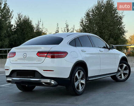 Белый Мерседес GLC-Class Coupe, объемом двигателя 1.99 л и пробегом 91 тыс. км за 30000 $, фото 8 на Automoto.ua