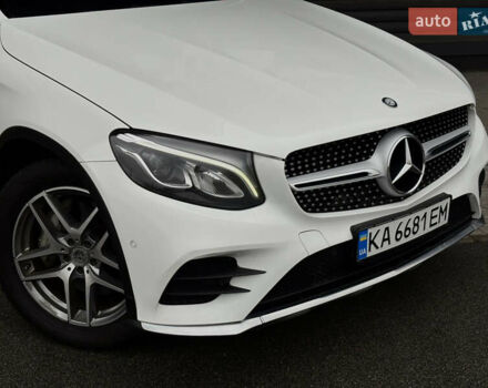 Белый Мерседес GLC-Class Coupe, объемом двигателя 2.14 л и пробегом 122 тыс. км за 33900 $, фото 3 на Automoto.ua
