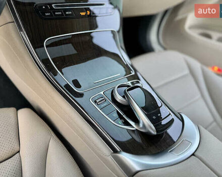 Белый Мерседес GLC-Class Coupe, объемом двигателя 1.99 л и пробегом 91 тыс. км за 30000 $, фото 24 на Automoto.ua