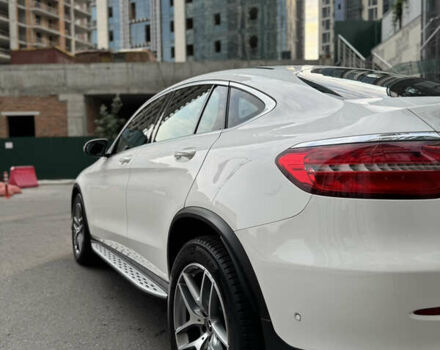 Белый Мерседес GLC-Class Coupe, объемом двигателя 2.14 л и пробегом 98 тыс. км за 42500 $, фото 8 на Automoto.ua