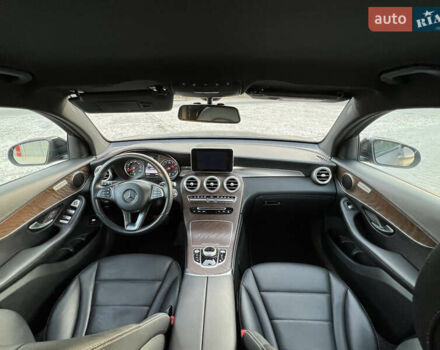 Белый Мерседес GLC-Class Coupe, объемом двигателя 1.99 л и пробегом 75 тыс. км за 38500 $, фото 16 на Automoto.ua